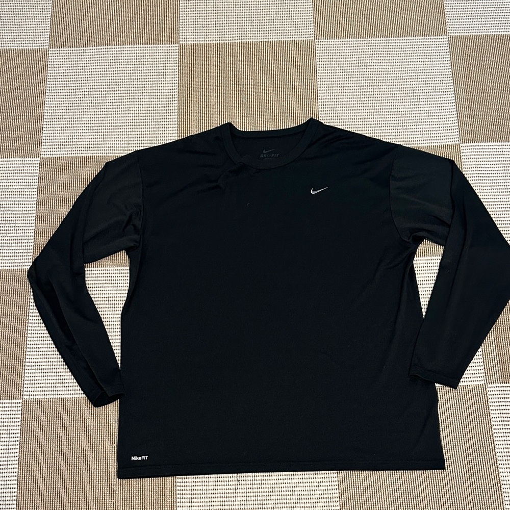 Nike Men's Black Long Sleeve Tee